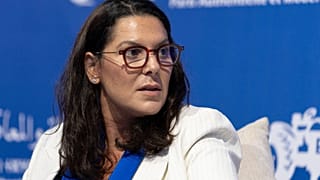 Fatima Ezzahra El Mansouri à un meeting électoral du Parti de l'authenticité et de la modernité en vue des élections législatives, à Tanger, au Maroc, le 16 septembre.2026.