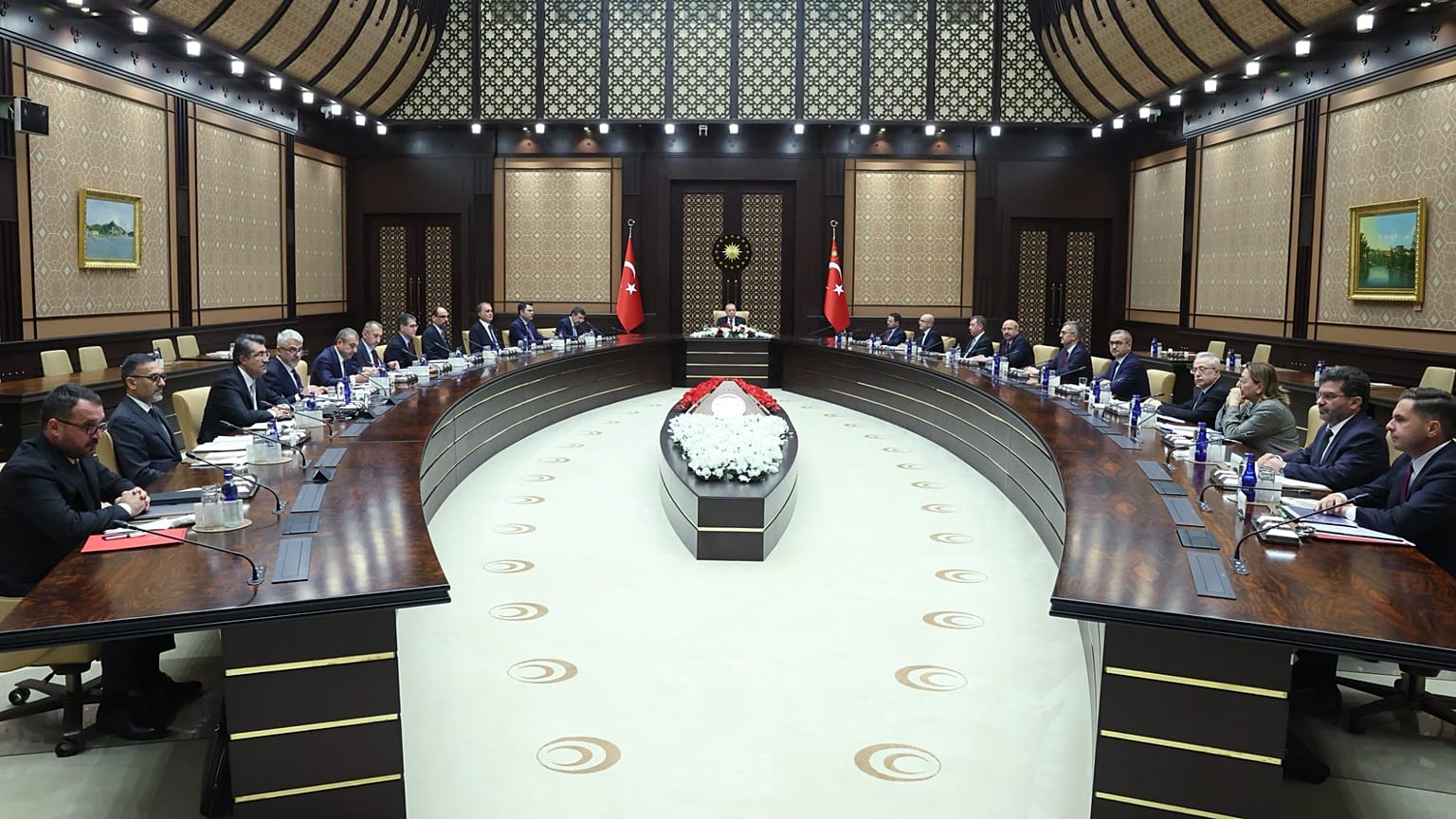 Fon kriziyle ilgili Beştepe'de gerçekleştirilen toplantıdan bir kare.