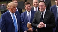 ARCHIVO - Donald Trump y Elon Musk hablan con la prensa en la Casa Blanca el 29 de septiembre de 2026 tras reunirse con directivos de firmas de IA (Foto AP/Jacquelyn Martin)