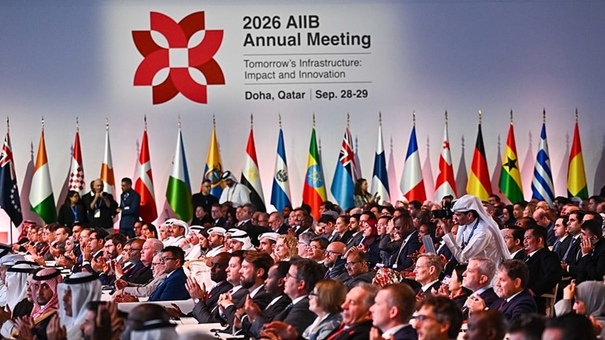 AIIB reaffirms commitment to close global infrastructure financing gap at Doha meeting