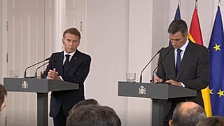 Macron y Sánchez, durante la rueda de prensa posterior a su reunión