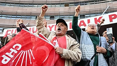 Arşiv / CHP genel merkezi önünde mutlak butlan protestosu.