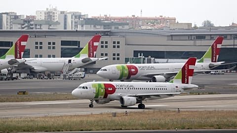 The process to partially privatise the national airline was relaunched in 2025 by Luís Montenegro's government.