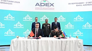Azerbaycan'da savunma anlaşmalarına imza atıldığı anlar.