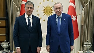 Erdoğan ve Tugay arasındaki görüşmeden bir kare.