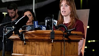 Media witness WPLN reporter Catherine Sweeney speaks during a news conference at Riverbend Maximum Security Institution after the execution of Christa Pike was halted Wednesda
