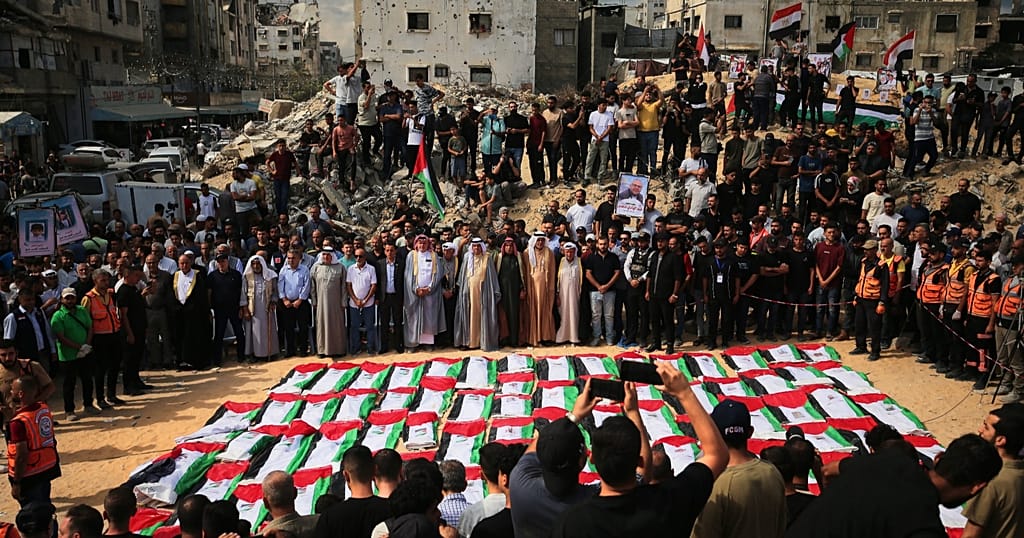 Gaza: funeral of 105 victims exhumed from the rubble