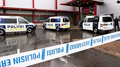 Finnish police at a shopping centre in Kuopio, 1 October, 2019
