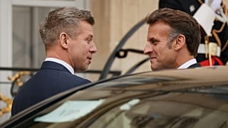 Magyar Péter és Emmanuel Macon egy korábbi felvételen