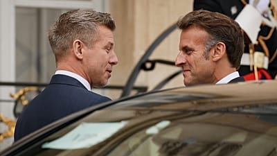Magyar Péter és Emmanuel Macon egy korábbi felvételen