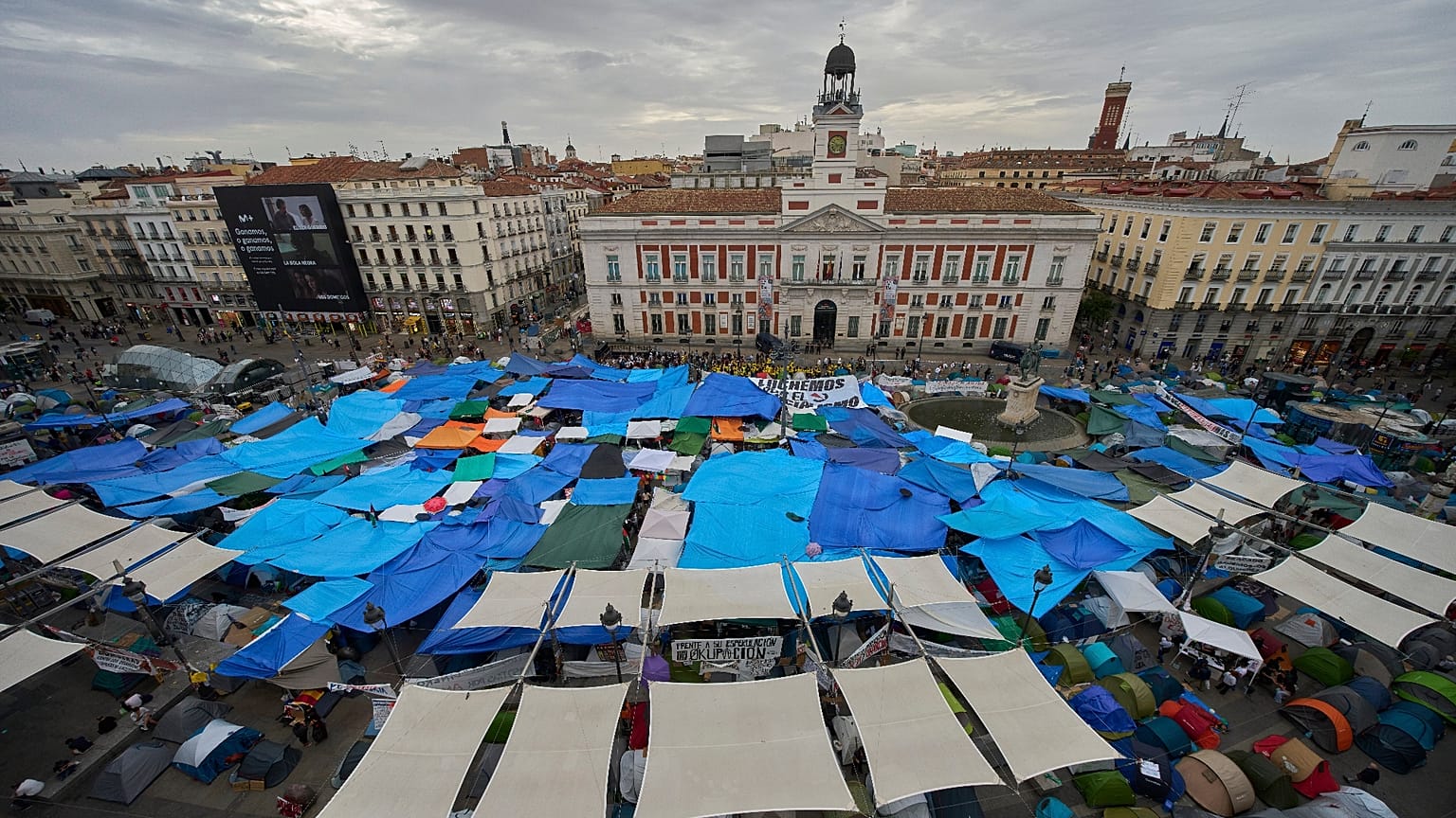 Vista de la acampada en la Plaza de Sol, en el centro de Madrid, con motivo de la crisis de la vivienda que vive España, el 30 de septiembre de 2026.