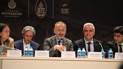 ARŞİV: Eyüpsultan Belediye Başkanı Mithat Bülent Özmen (ortada) / Haziran 2024