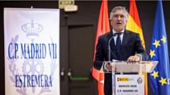Ministro do Interior espanhol, Fernando Grande-Marlaska, em cerimónia no Centro Penitenciário Madrid VII, quinta-feira, 24 de setembro de 2026