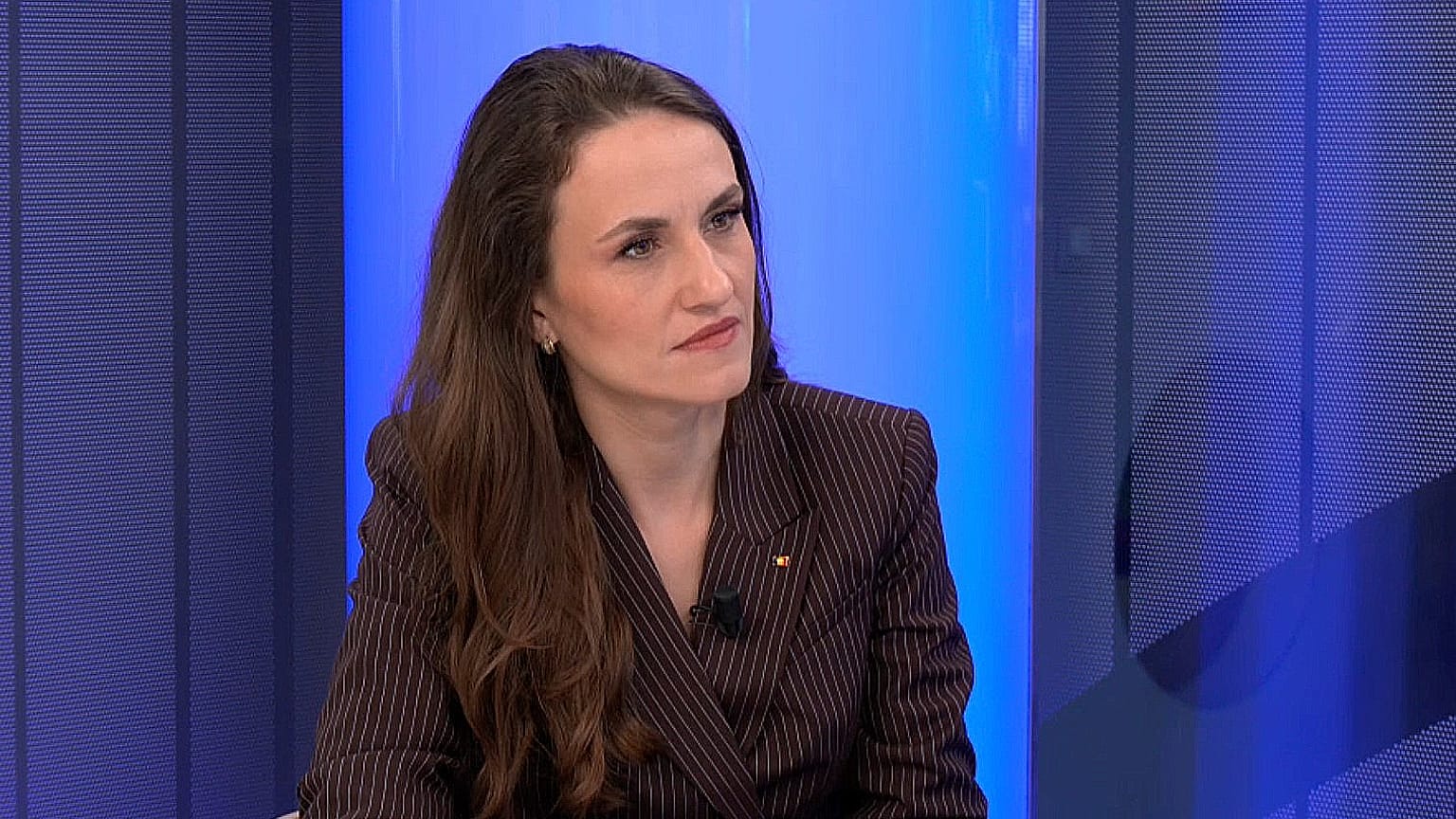 Oana-Silvia Țoiu, Romanian Foreign Minister