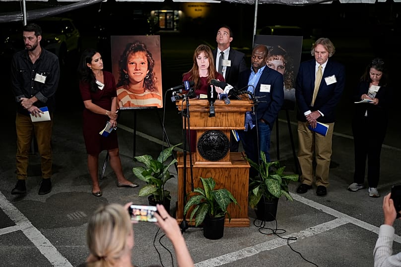 Media witnesses recount the moments before the execution of Christa Pike was halted in Nashville, 30 September, 2026