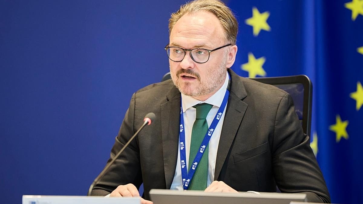 EU holds crisis meeting as US pressure mounts to release emergency oil stocks