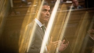 El presidente español, Pedro Sánchez, hace uso de la palabra en el Congreso de los Diputados.