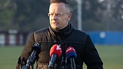 Szijjártó Péter külgazdasági és külügyminiszter nyilatkozik, miután leadta szavazatát az országgyűlési választáson Dunakeszin, a Kinizsi Sportklubban kialakított szavazókörben