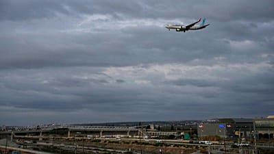 Flydubai uçağı, kaçırma girişimi nedeniyle Suudi Arabistan'a acil iniş yapmıştı.