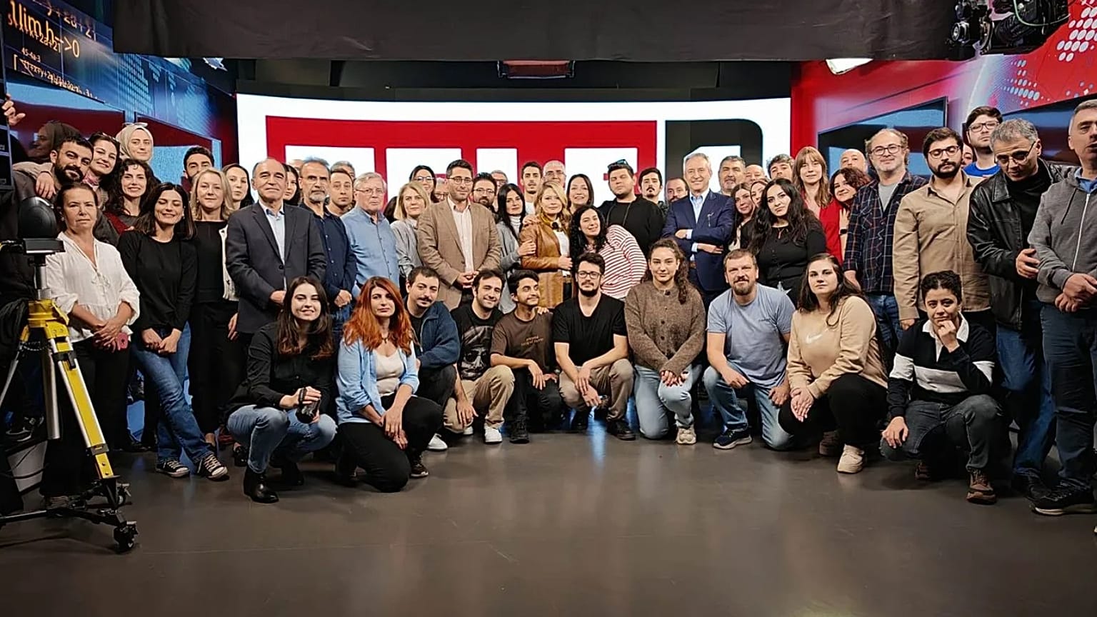 Kayyum atanmasının ardından istifa eden TELE1 çalışanları 
