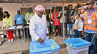 Guinée-Bissau : l’ancien président interdit de retour, la population réagit