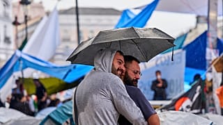 La lluvia se apodera de la península ibérica, imagen de la puerta del sol, 2 de octubre de 2026