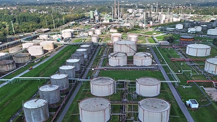 IEA: 400 milyon varillik petrol taahhüdünün 325 milyonu piyasaya sürüldü