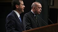 يتحدث الرئيس التركي رجب طيب أردوغان والرئيس الإسرائيلي إسحاق هرتسوغ إلى وسائل الإعلام عقب محادثاتهما في أنقرة بتركيا، يوم الأربعاء 9 مارس 2022.