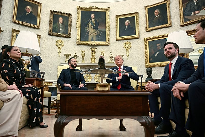 Trump a teljes dekorációt kicseréltette