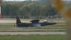 صورة تعبيرية- طائرة من طراز "يو-2" (U-2) تهبط في قاعدة "راف فيرفورد" (RAF Fairford) التابعة للقوات الجوية الأمريكية في فيرفورد بإنجلترا