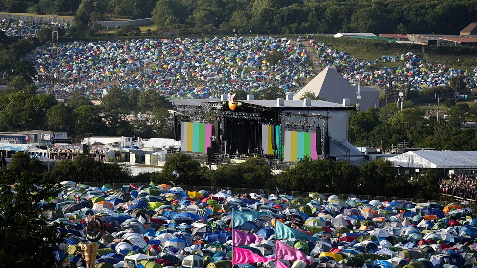 Glastonbury 2027 : les billets s'écoulent en 42 minutes, la programmation reste inconnue
