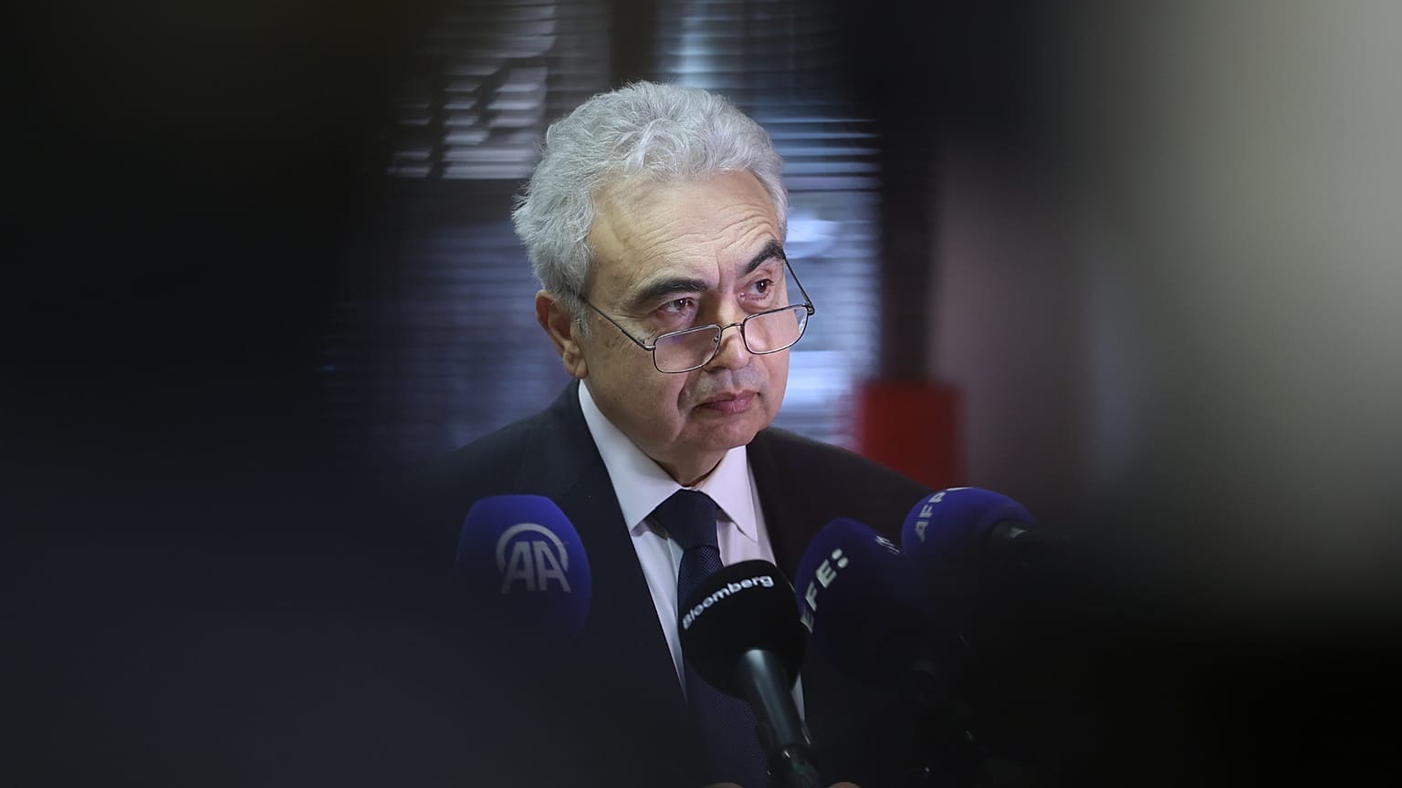 International Energy Agency Executive Director Fatih Birol speaks during a media conference regarding recent developments in global energy markets in Brussels, March 2026.