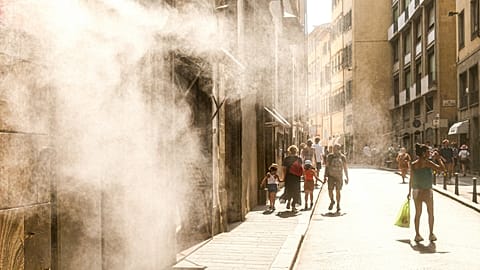 Extreme heat is putting greater strain on pregnant women and newborns, according to a new report