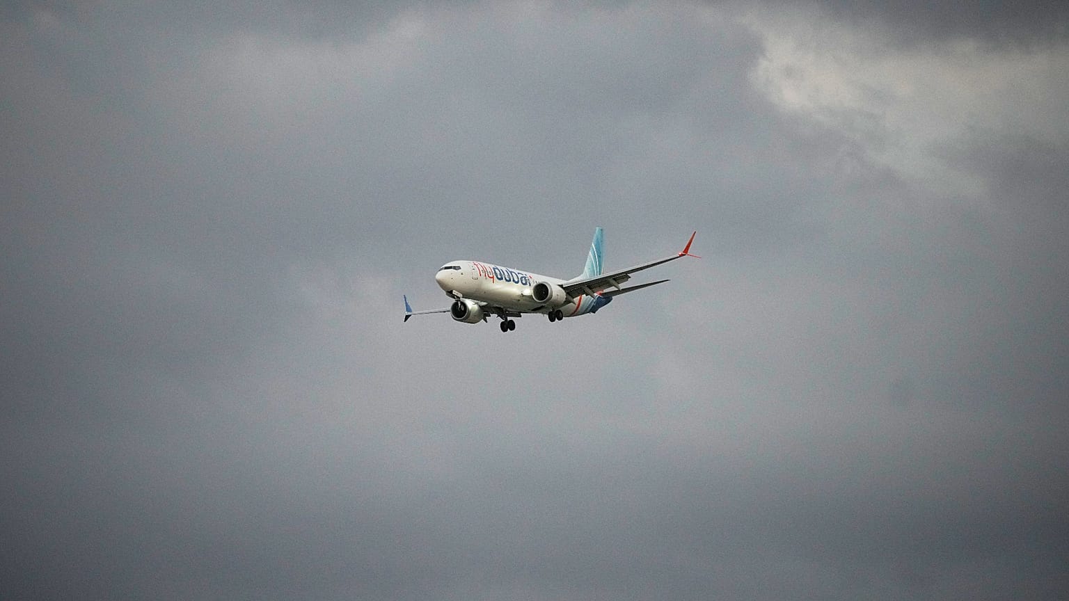 Un avion de FlyDubai avec des passagers israéliens, contraint à un atterrissage d'urgence en Arabie saoudite, approche de l'aéroport Ben Gourion, 30 septembre 2026