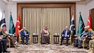 الاجتماع الطارئ للجنة الإستراتيجية السياسية والدفاعية لحلف مكة الدفاعي.