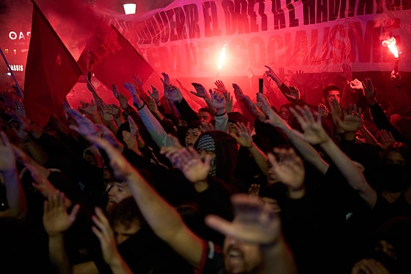 Протестующие в Барселоне, Испания, в понедельник, 5 октября 2026 года, вышли на марш в знак протеста против жилищной ситуации в Испании. 