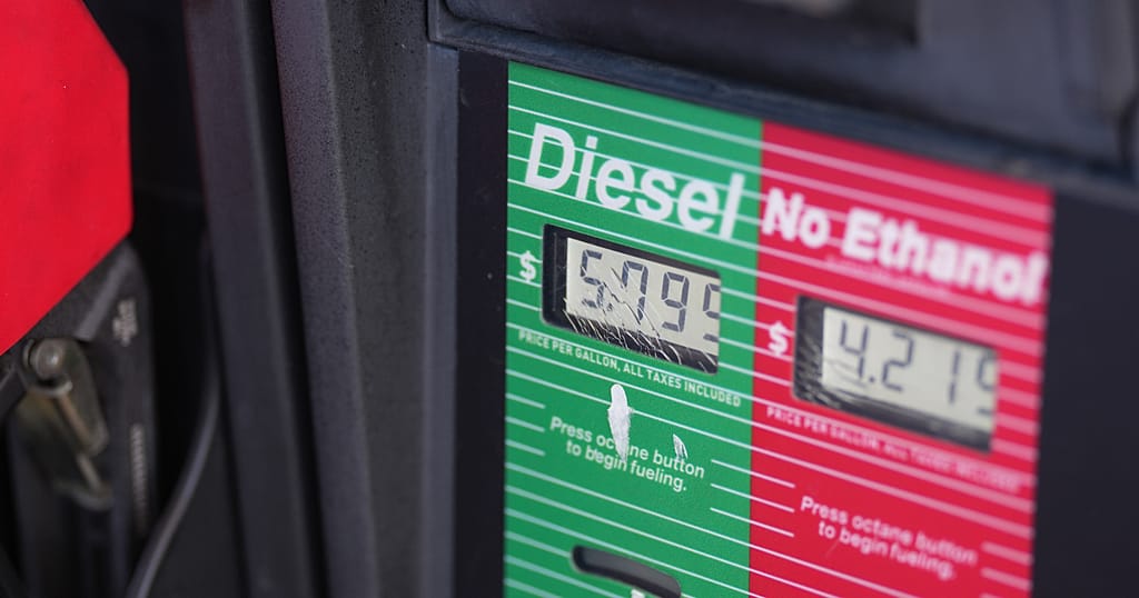 Libreville’s diesel queues stretch on as petrol also grows scarce — Photo: Africanews