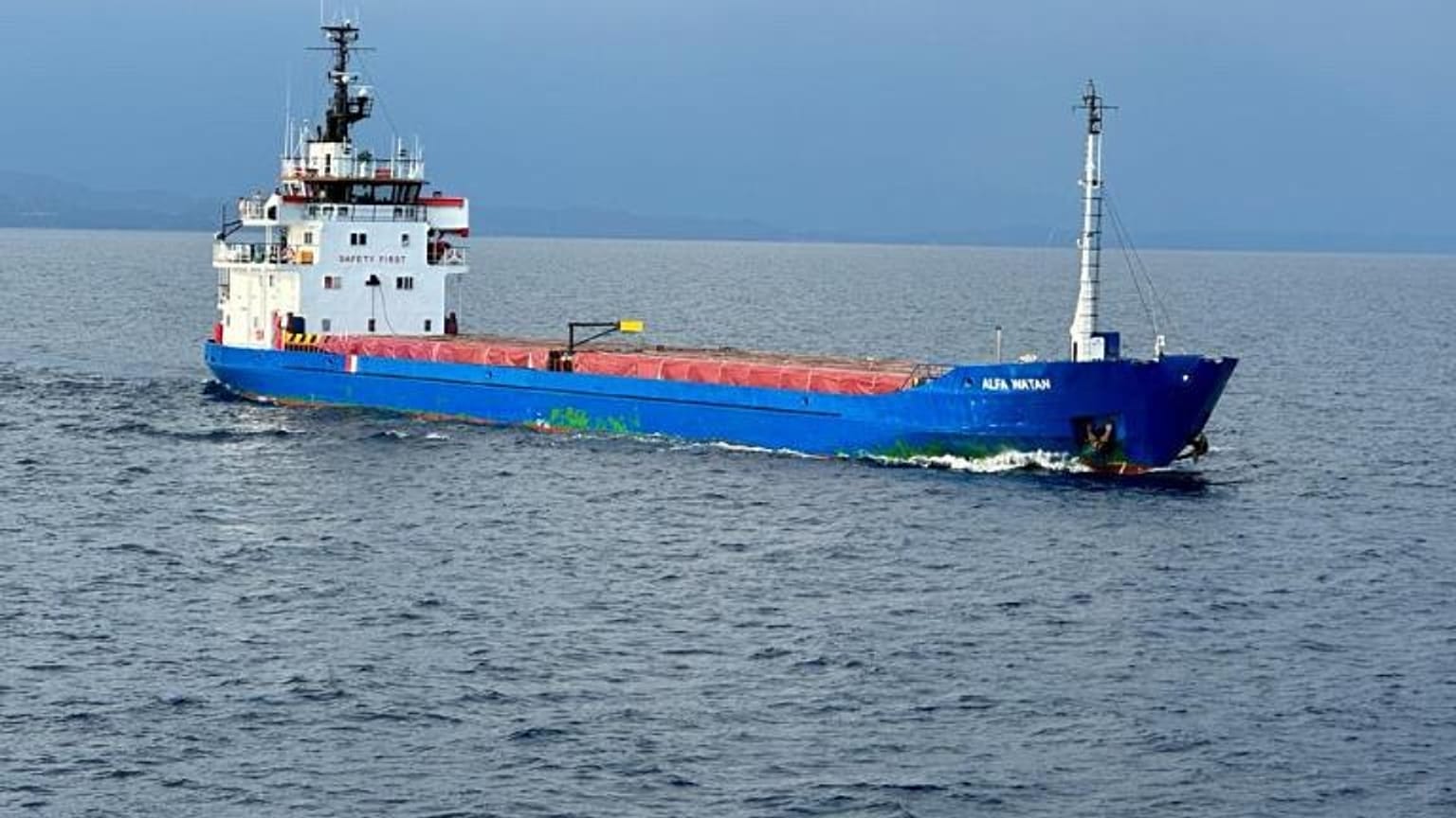L'Alfa Watan, un cargo battant pavillon togolais.