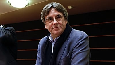 ARCHIVIO: Carles Puigdemont partecipa a una sessione plenaria al Parlamento europeo a Bruxelles, mercoledì 8 novembre 2023.
