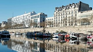 France has the most unusual stays in the world, with more than 400 houseboats available to book