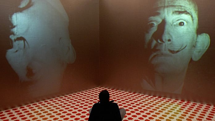 Dalí ve Cocteau’nun resimlediği 200 kiloluk kitap Auvergne’de çalındı