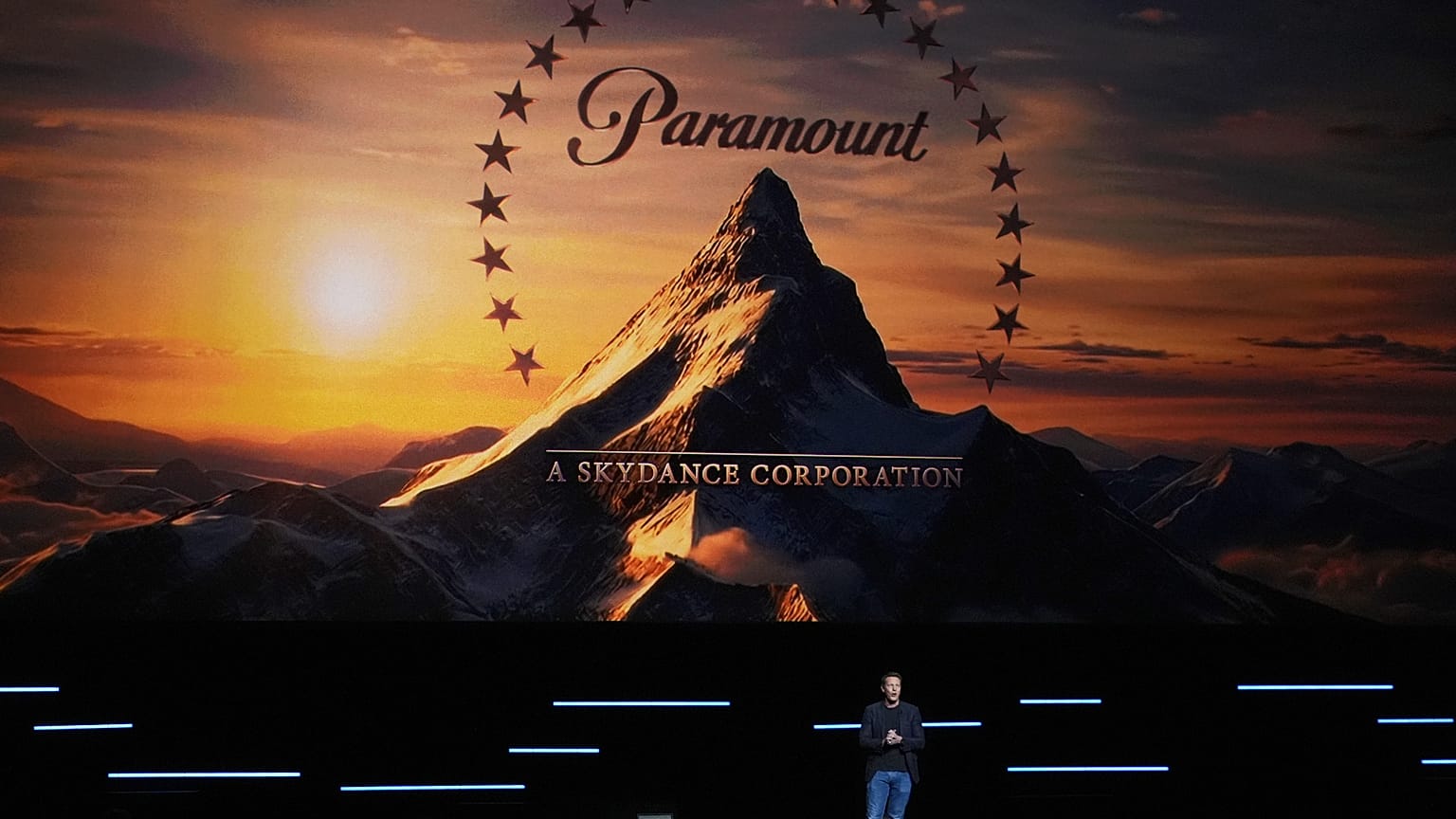 Archív – David Ellison, a Paramount Skydance vezérigazgatója a Paramount Pictures bemutatóján beszél a CinemaConon, 2026. április 16-án, Las Vegasban.
