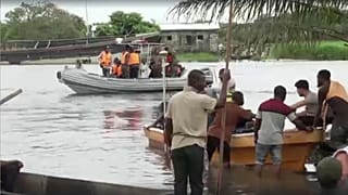 Nigeria plane crash recovery operation faces difficulties 