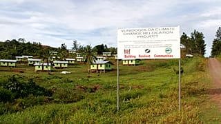 Foto de 1 de janeiro de 2014 mostra o local da aldeia realojada de Vunidogoloa, nas Fiji, devido às alterações climáticas e à subida do nível do mar.