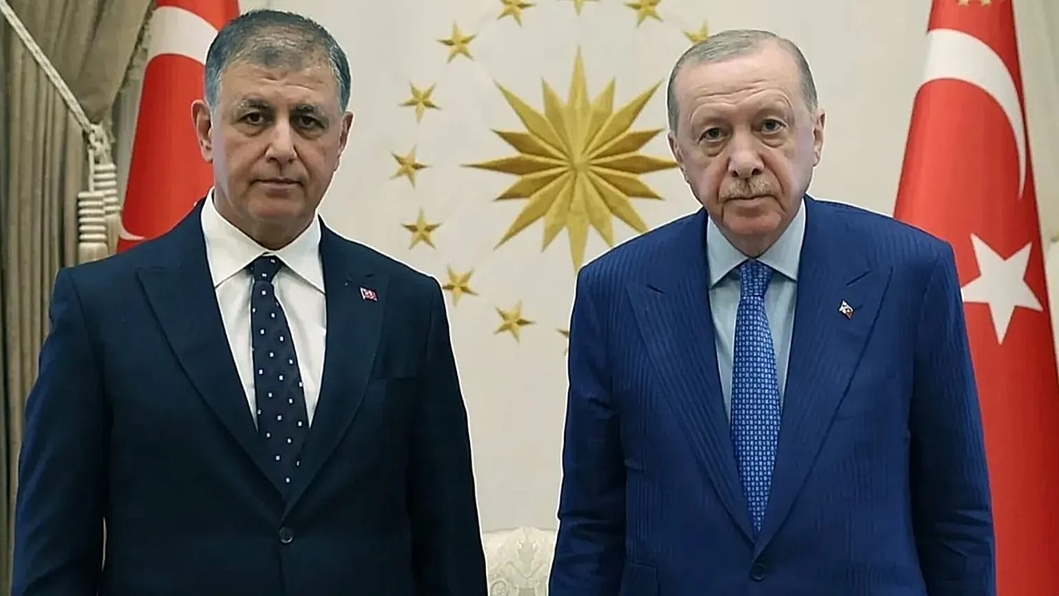 A photo from the meeting between Erdoğan and Tugay