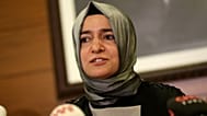 ARŞİV - Rotterdam'daki Türk Konsolosluğu önünde yaşanan gerginlik sonrası geri gönderilen Sayan Kaya, İstanbul Atatürk Havalimanı'nda açıklama yaptı, 2 Mart 2017.