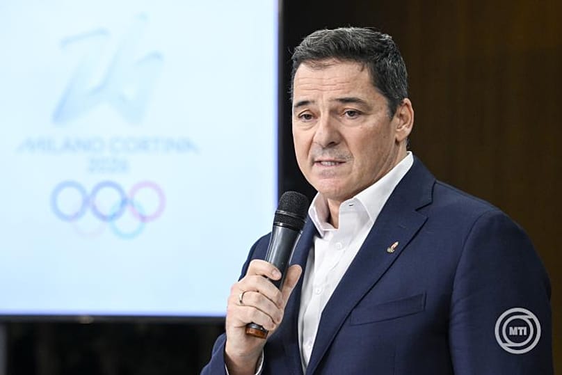 Gyulay Zsolt, a MOB elnöke beszédet mond a milánói-cortinai téli olimpiáról hazatérő magyar olimpiai csapat sajtótájékoztatóján Budapesten. 2026. február 23-án.