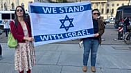 Teilnehmer der Berliner Gedenkveranstaltung zum Hamas-Massaker vom 7. Oktober 2023