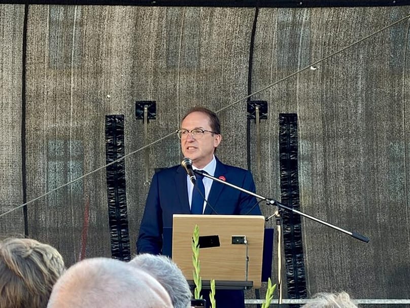 Alexander Dobrindt, Bundesminister des Inneren, bei der Gedenkveranstaltung zum 7. Oktober 2023 in Berlin