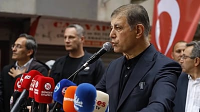 İzmir Büyükşehir Belediye Başkanı Cemil Tugay 